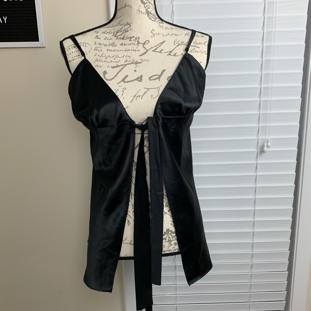 Victoria’s Secret blouse - Picture 2 of 4